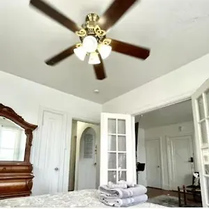 https://experience-a-true-stl-visit-saint-louis.saint-louishotels.com